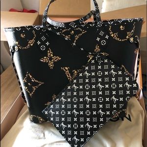 ❤️SOLD❤️ Giant Jungle Louis Vuitton Neverfull